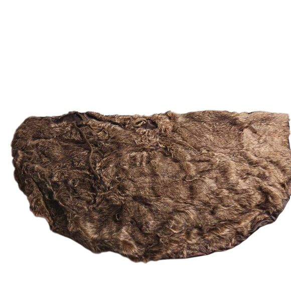 Faux Fur Christmas Tree skirt 46" diameter - Picture 1 of 5